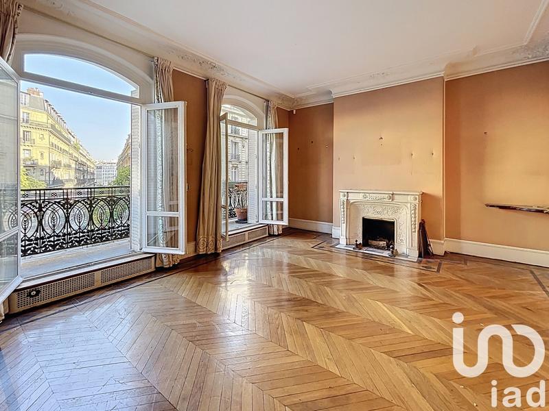 Appartement - 209 m² - 7 pièces