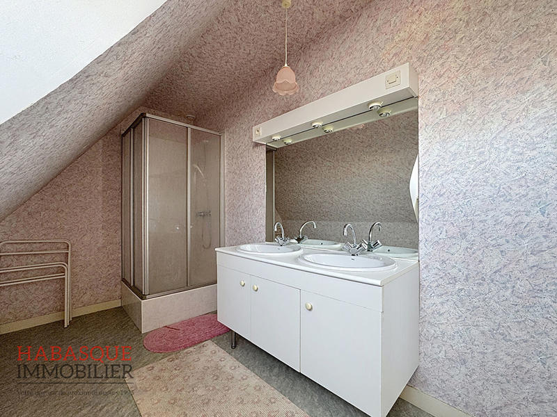 Maison - 134 m² - 5 pièces