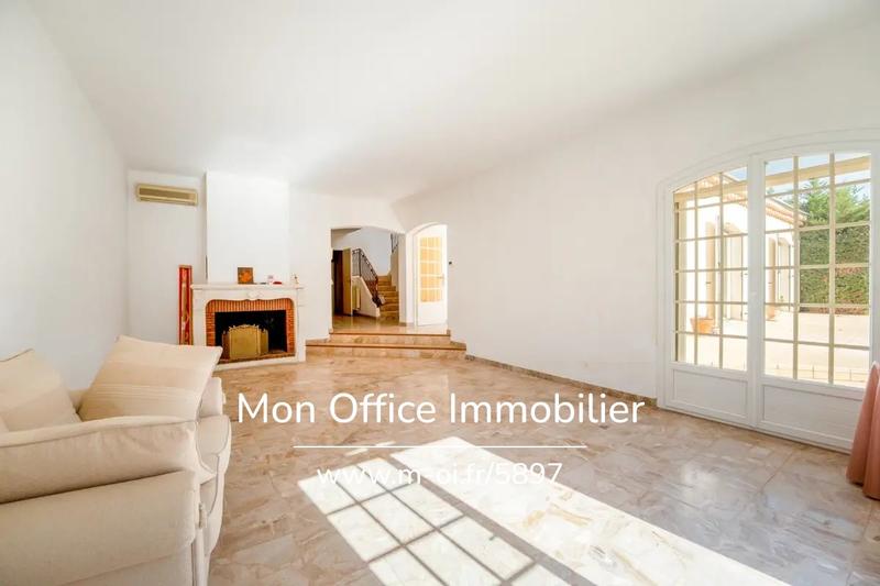 Demeure - 168 m² - 6 pièces