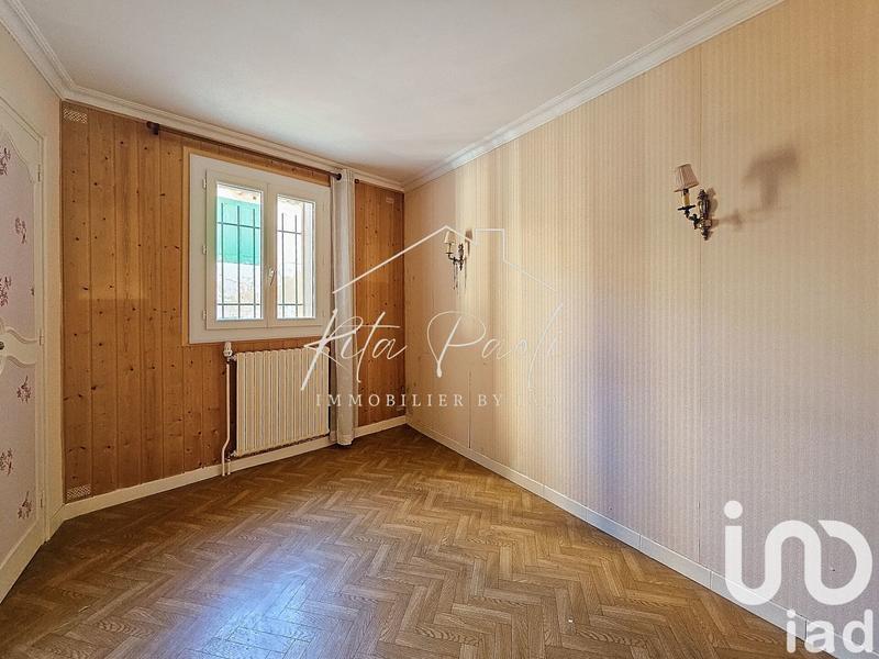 Maison - 203 m² - 9 pièces