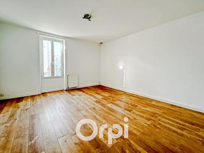 Immeuble - 115 m² - 5 pièces