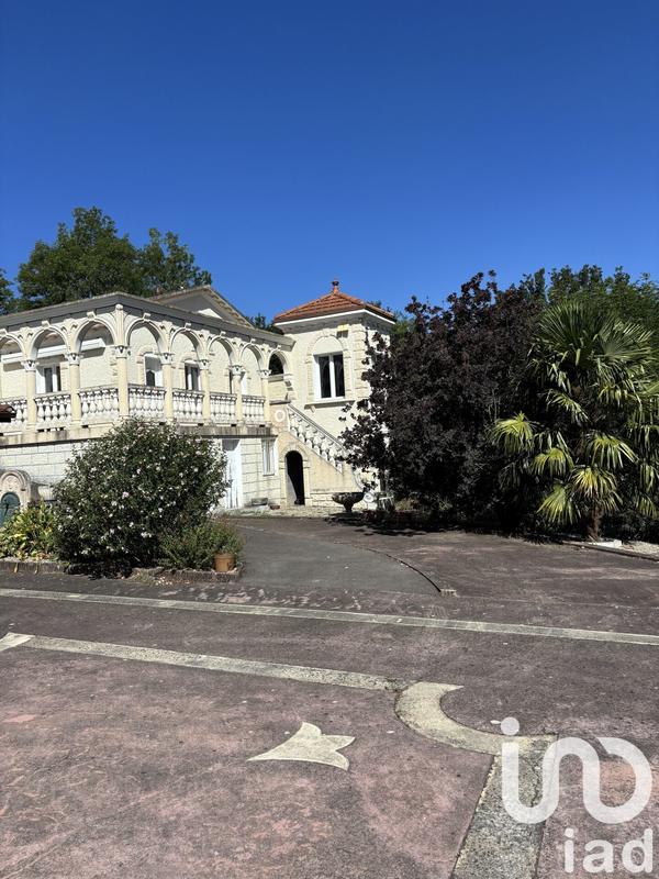 Maison - 167 m² - 9 pièces