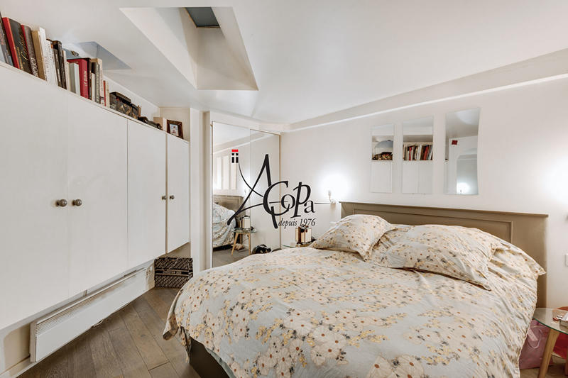 Loft - 100 m² - 4 pièces