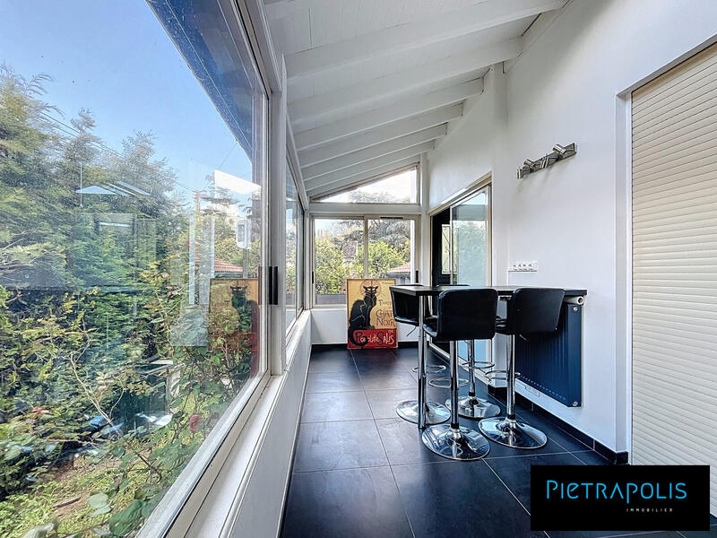 Maison - 80 m² - 5 pièces