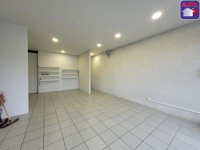 Local d'activités - 73 m² - 2 pièces