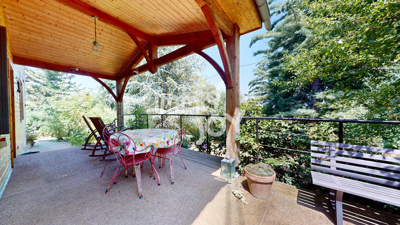 Maison - 93 m² - 4 pièces