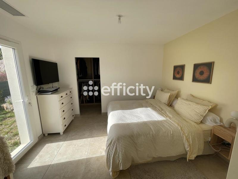 Villa - 90 m² - 4 pièces