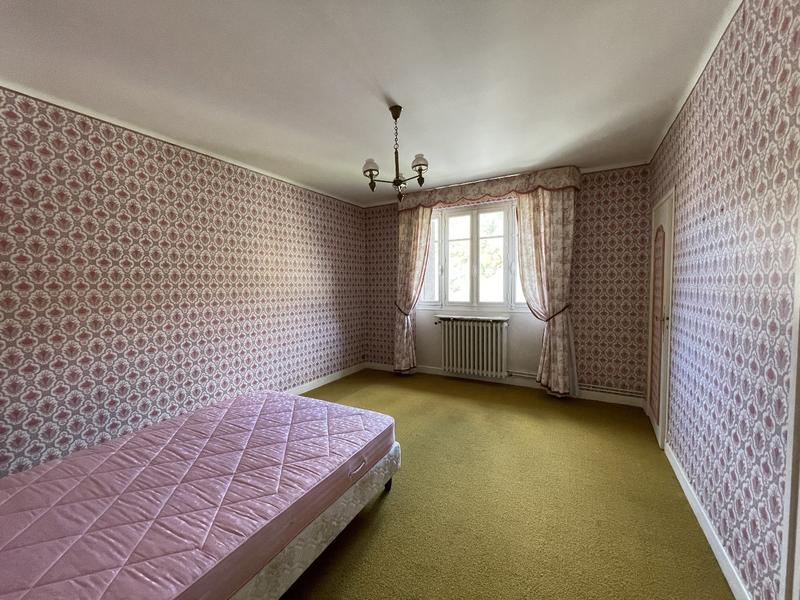 Maison - 212 m² - 8 pièces