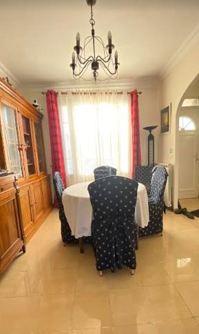 Maison - 140 m² - 6 pièces