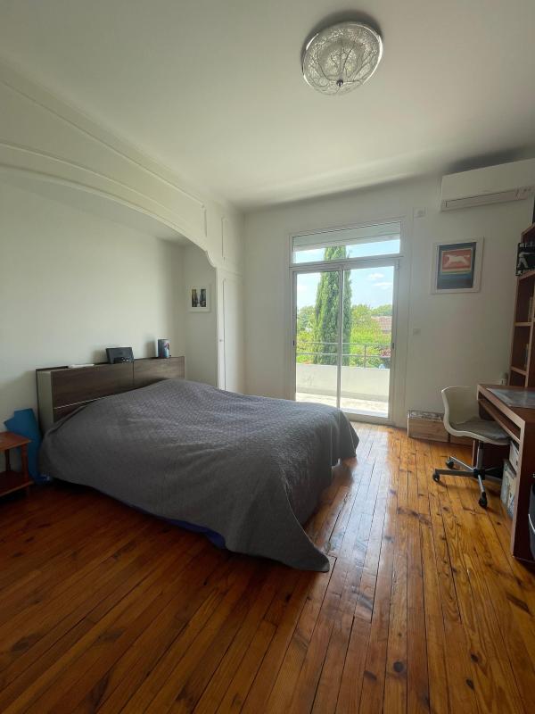 Maison de ville - 250 m² - 7 pièces