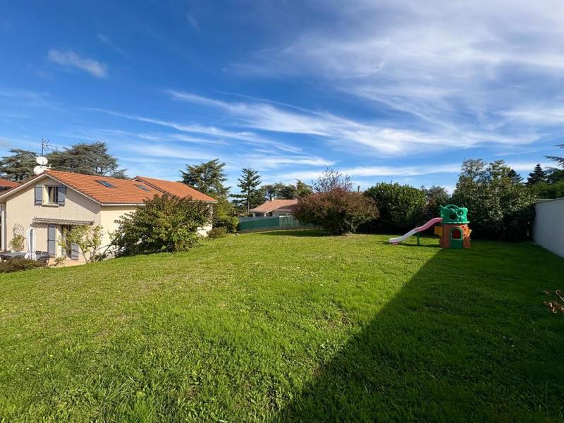 Maison traditionnelle - 142 m² - 6 pièces