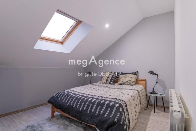 Maison - 206 m² - 8 pièces