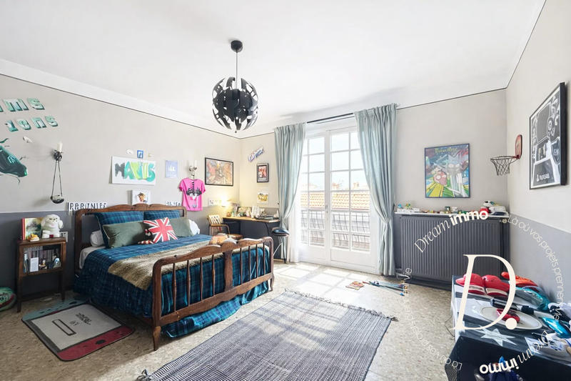 Maison - 140 m² - 6 pièces