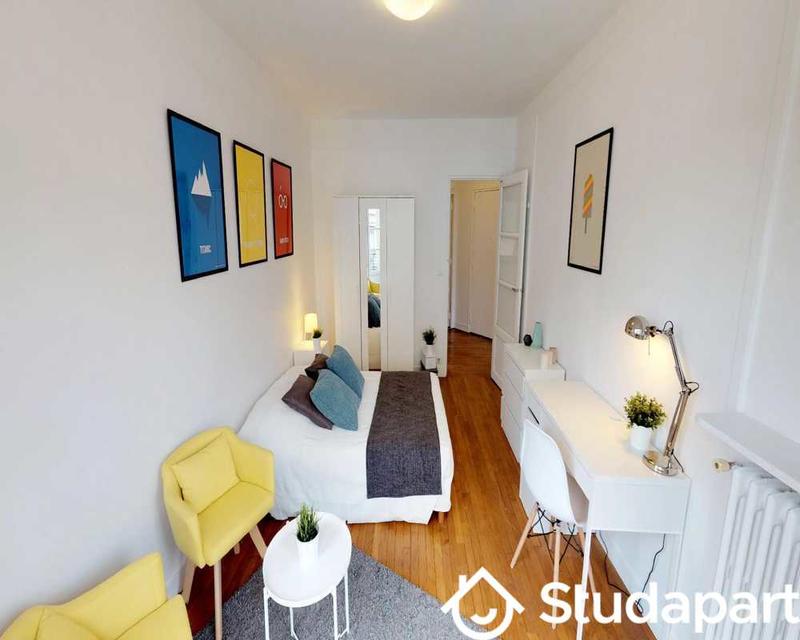 Chambre - 90 m² - 1 pièce