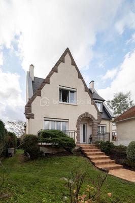 Maison traditionnelle - 120 m² - 5 pièces