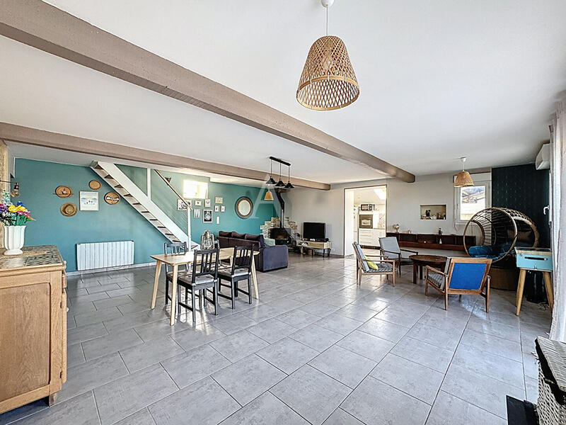 Maison - 141 m² - 5 pièces