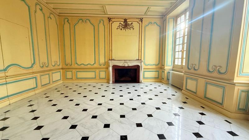 Maison - 290 m² - 6 pièces