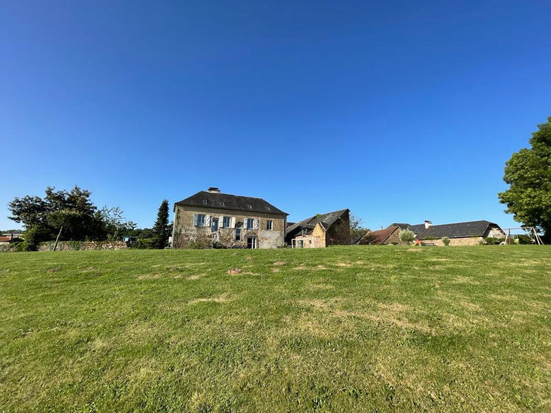 Maison - 206 m² - 6 pièces