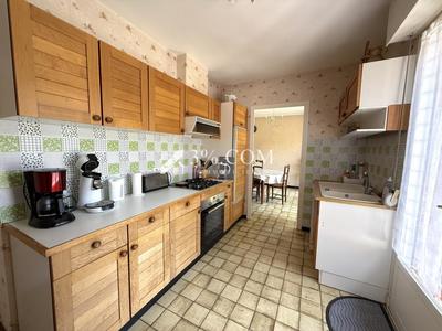 Maison - 99 m² - 4 pièces