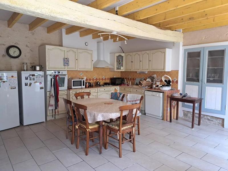 Corps de ferme - 233 m² - 5 pièces
