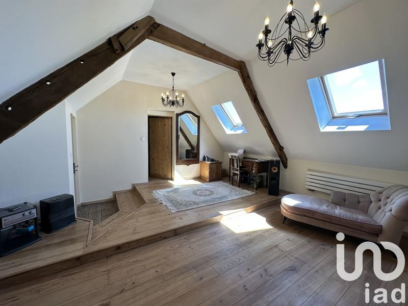 Maison - 181 m² - 6 pièces