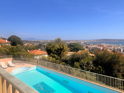 Appartement - 119 m² - 4 pièces