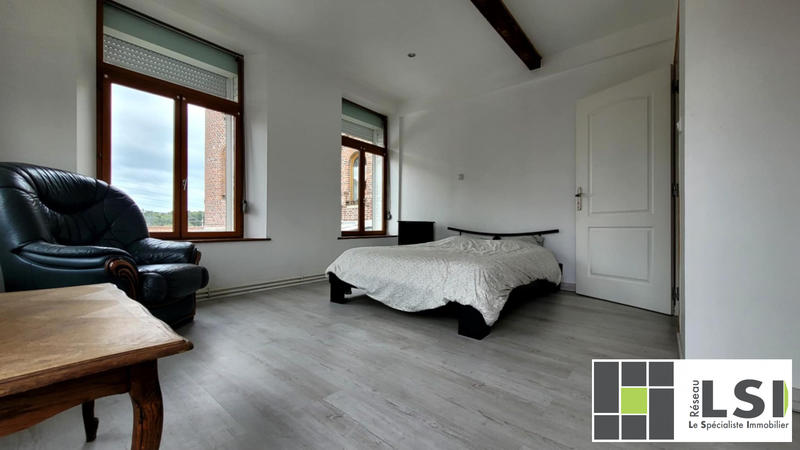 Maison - 156 m² - 8 pièces