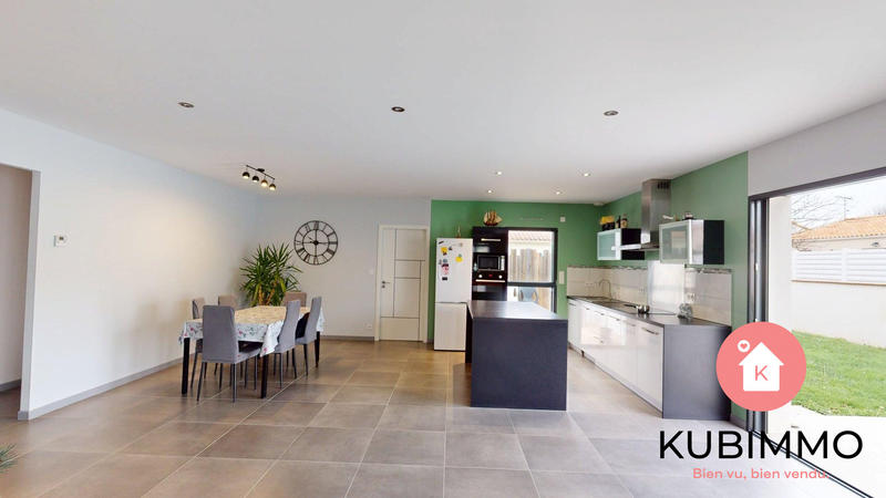 Maison traditionnelle - 121 m² - 5 pièces