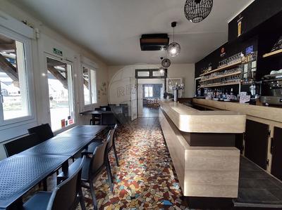 Hôtellerie / Restauration - 150 m² - 3 pièces