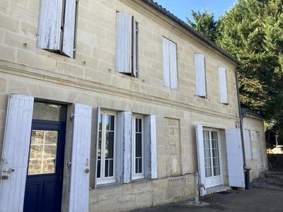 Maison ancienne - 105 m² - 4 pièces