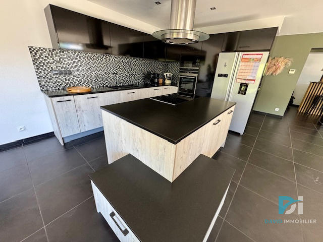 Villa - 220 m² - 7 pièces