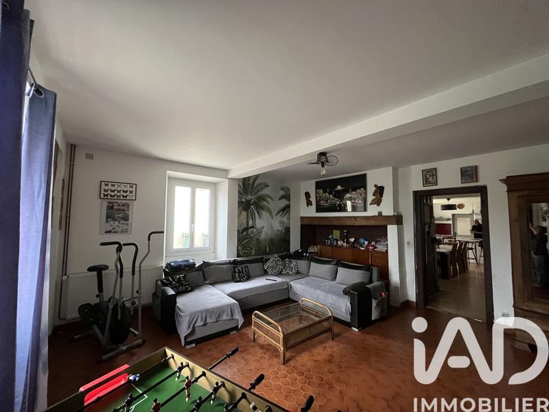 Maison - 140 m² - 5 pièces