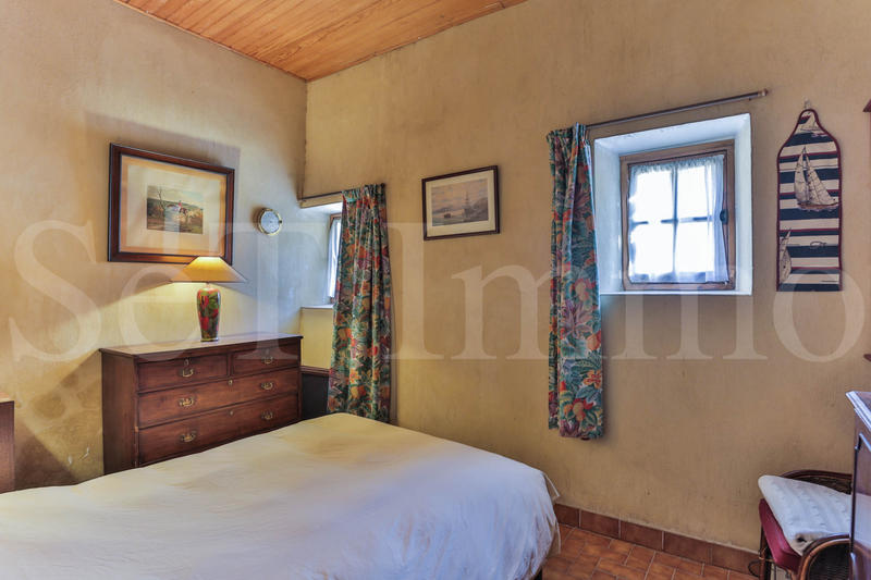 Maison - 196 m² - 7 pièces