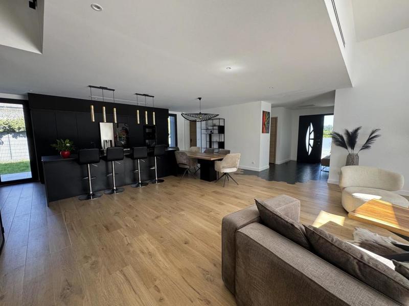 Villa - 190 m² - 5 pièces