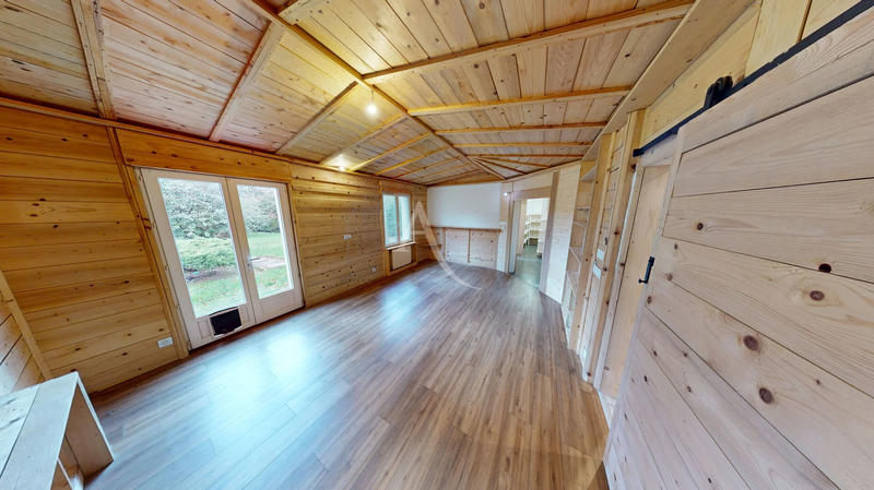 Maison - 350 m² - 8 pièces