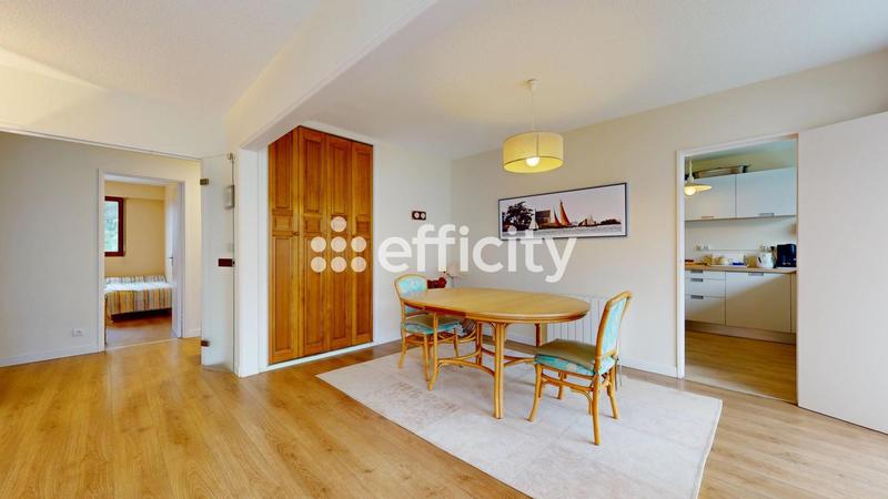 Appartement - 92 m² - 5 pièces