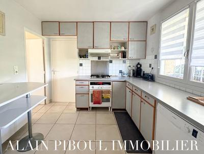 Maison traditionnelle - 126 m² - 5 pièces