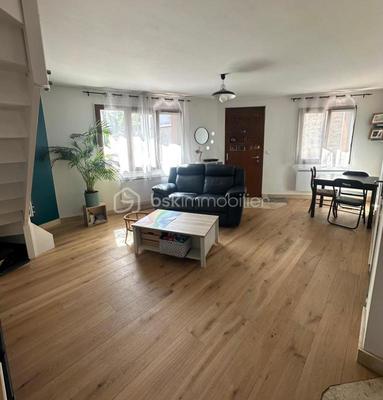 Maison - 64 m² - 4 pièces