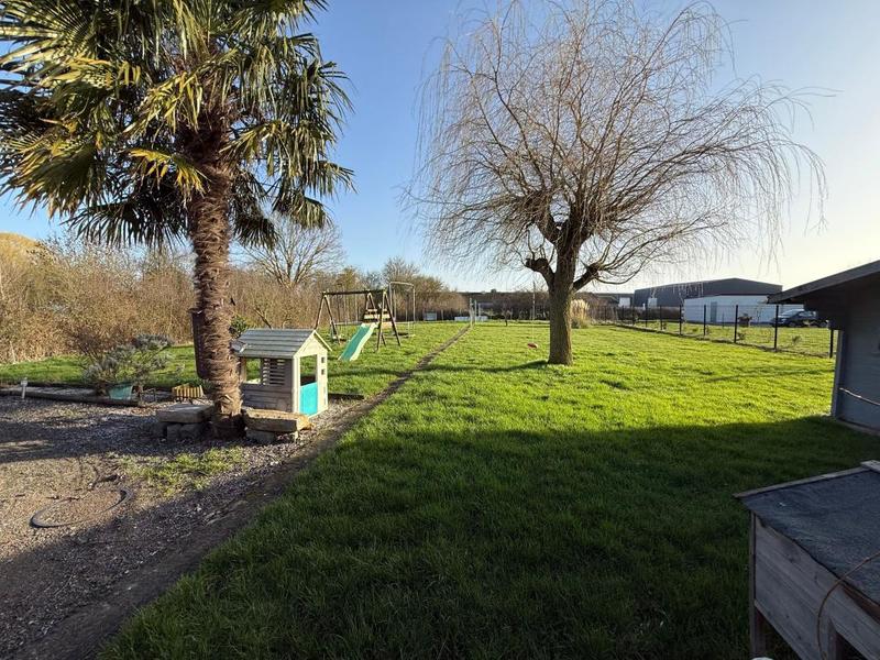 Maison - 174 m² - 5 pièces