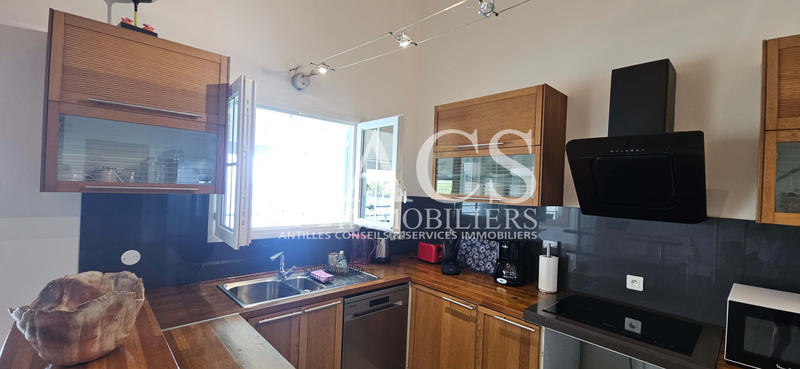 Appartement - 105 m² - 4 pièces