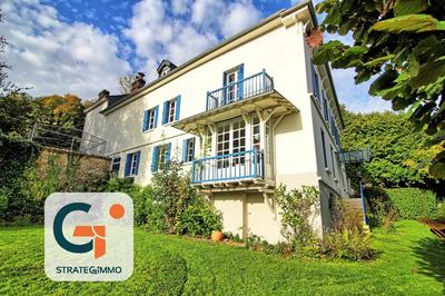 Maison - 291 m² - 12 pièces