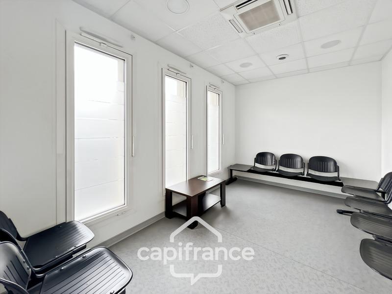 Local d'activité / Entrepôt - 30 m² - 2 pièces