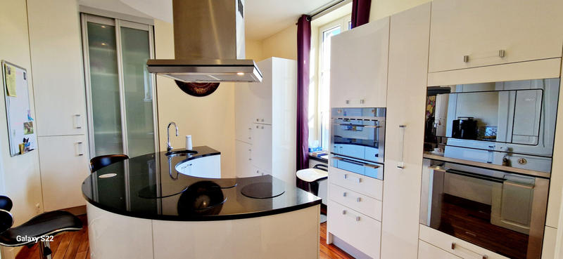 Maison - 190 m² - 7 pièces