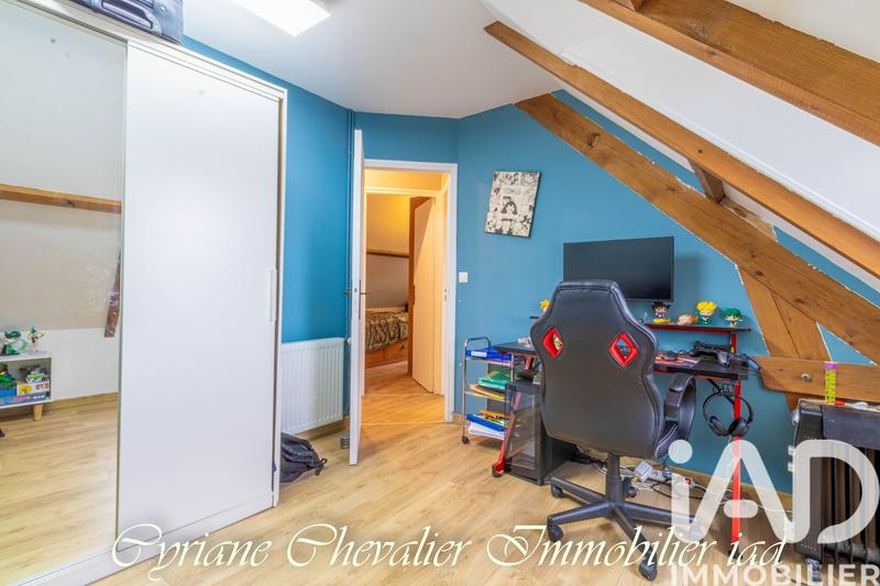 Maison - 144 m² - 8 pièces