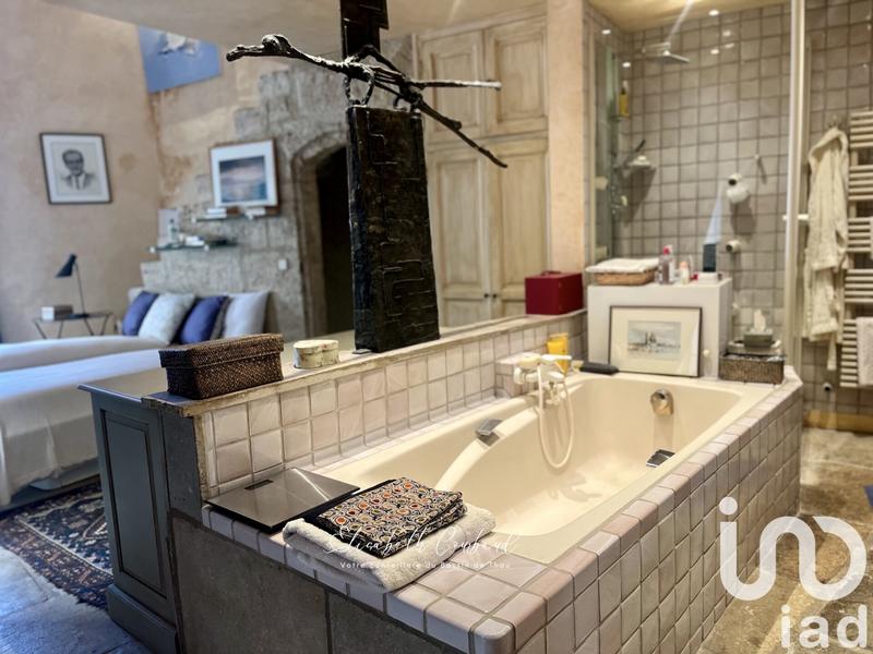 Maison - 200 m² - 8 pièces