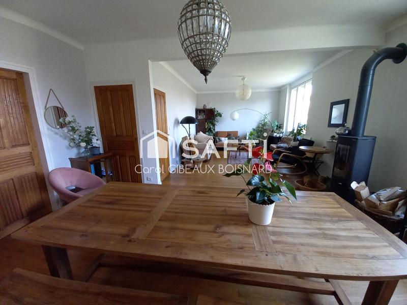 Maison - 180 m² - 8 pièces