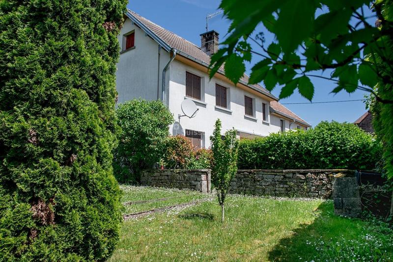 Maison - 195 m² - 7 pièces