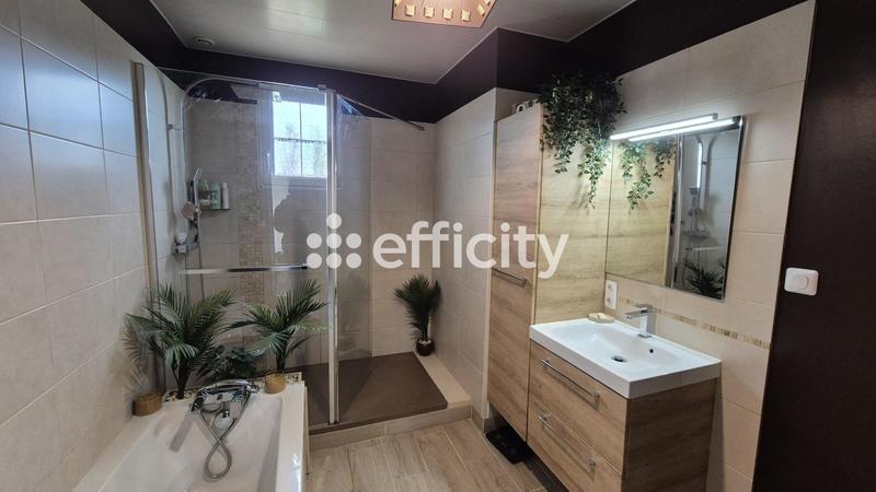 Maison - 115 m² - 5 pièces