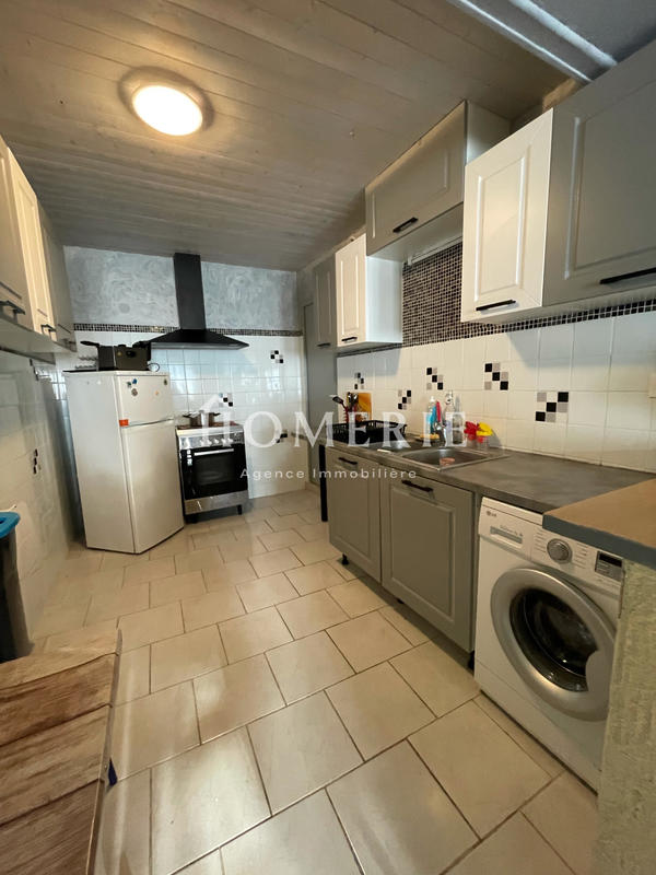 Maison de village - 300 m² - 16 pièces