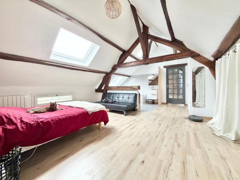 Maison - 214 m² - 7 pièces